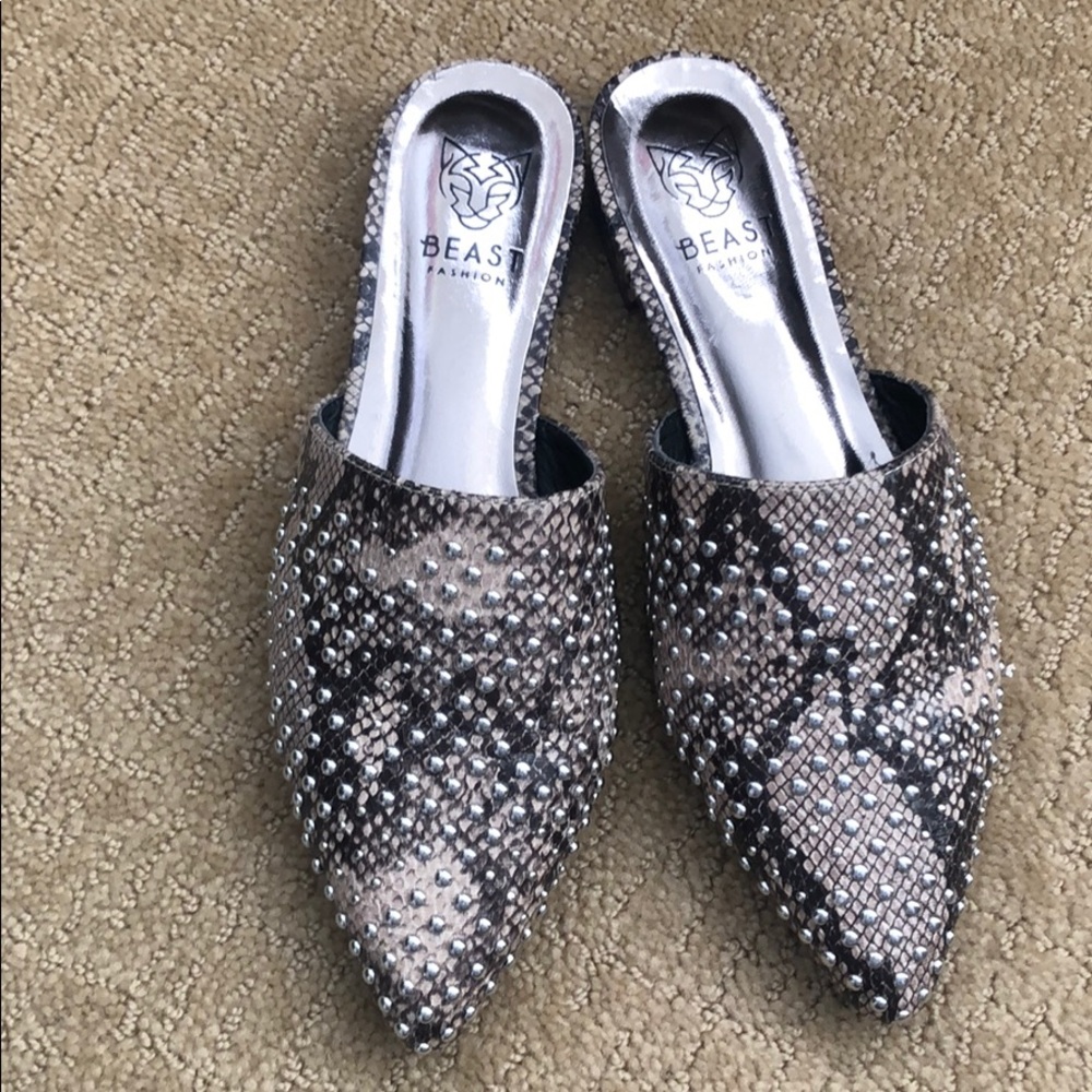 Snake skin slides